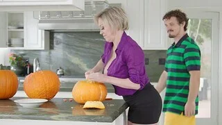 Big tits cougar Dee Williams fucks with her step son back the kitchen